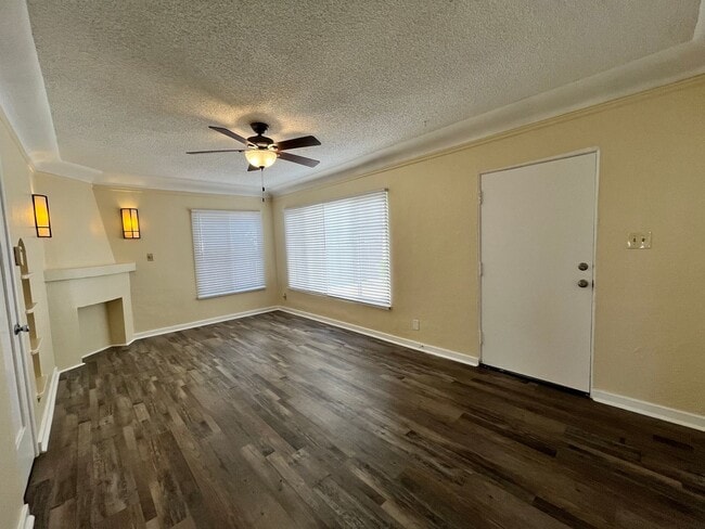 Photo - 2522 Cedar Ave Unit 2522