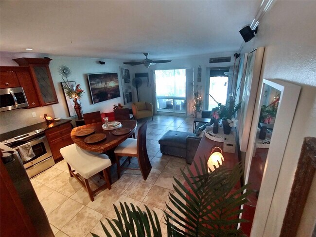 Photo - 3212 SE 8th St Unit 24-b