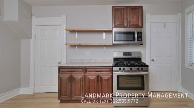 1917 S May St Unit 1R
