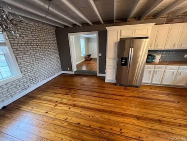 Photo - 205 Union St Unit 2