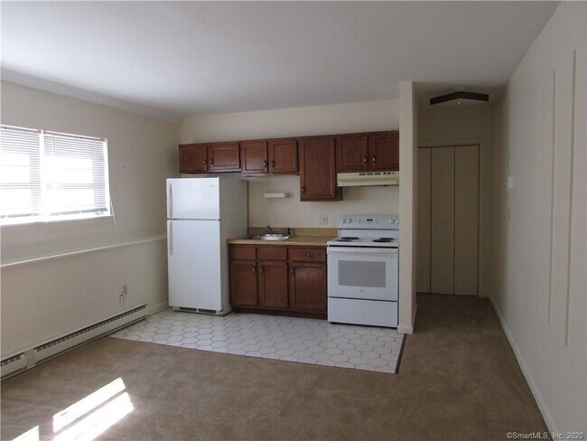 Photo - 73 Belair Dr