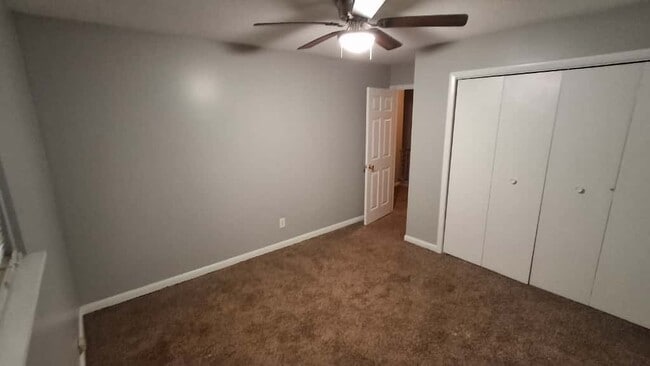 Photo - 2720 Clayton Dr NW