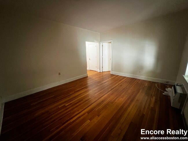 Photo - 33 Lancaster Terrace Unit 104