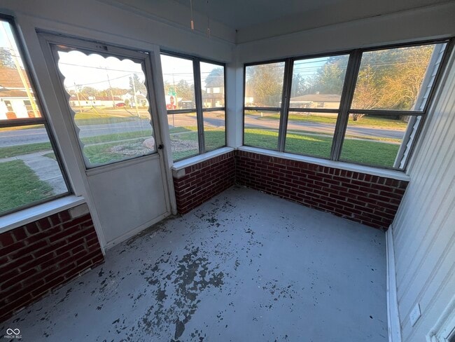 Photo - 501 E Main St