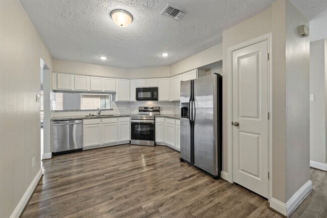 Photo - 119 Wood Hollow Dr