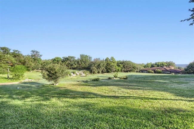 Photo - 208 Crescent Bluff