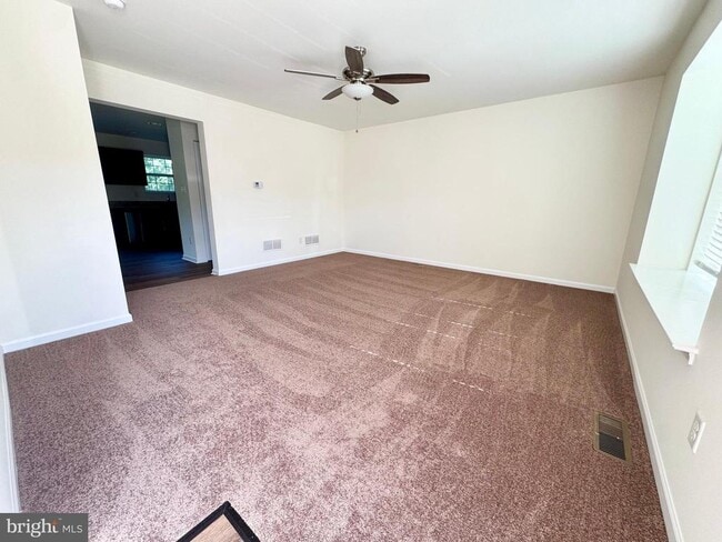 Photo - 120 Salerno Dr