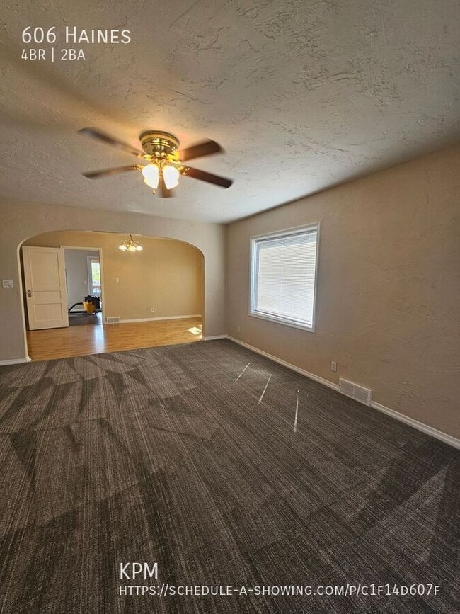Photo - 606 Haines-