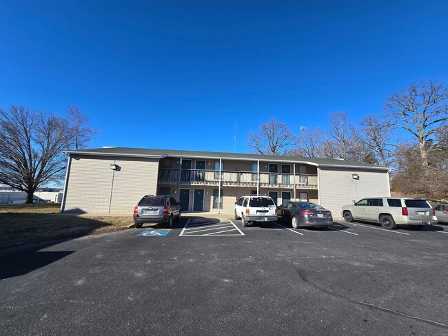 Building Photo - 854 State Rte D Unit 854 Hwy D #33