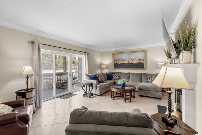 Photo - 10100 Lakeshore Dr