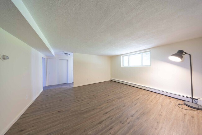 Photo - 33 Westgate Rd Unit 1