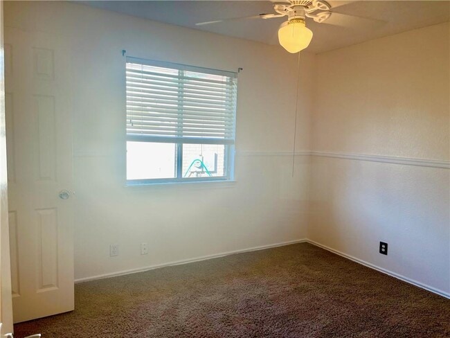 Photo - 16831 Bailey Jean Dr