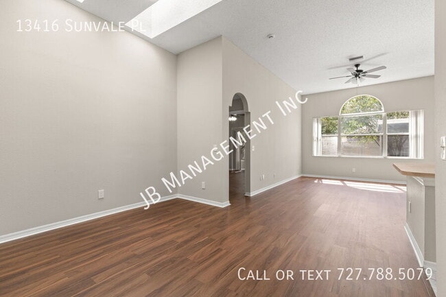 13416 Sunvale Pl