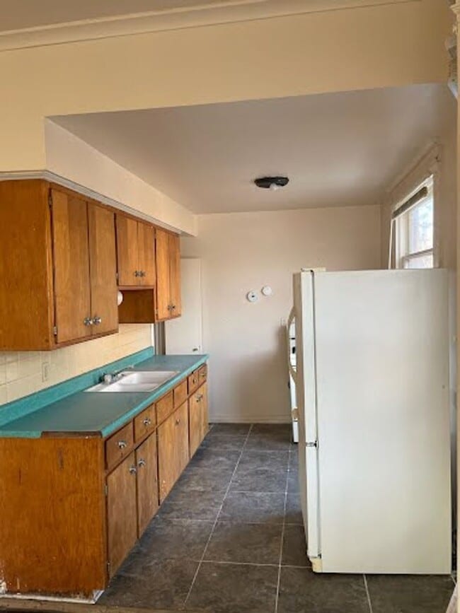 Photo - 2322 W Juneau Ave Unit 2322-4 Lower Front