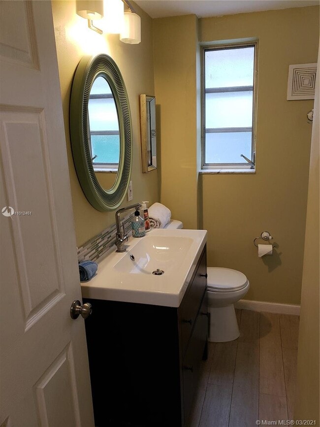 Photo - 5970 Indian Creek Dr Unit 11