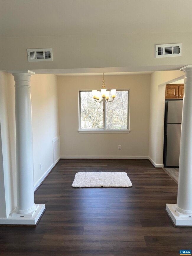 Building Photo - 1612 Monticello Ave Unit D