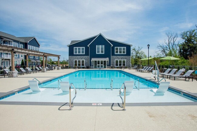 Piscina con estilo de centro turístico - Greenhaven Apartamentos