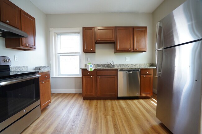Photo - 900 Massachusetts Ave Unit 6