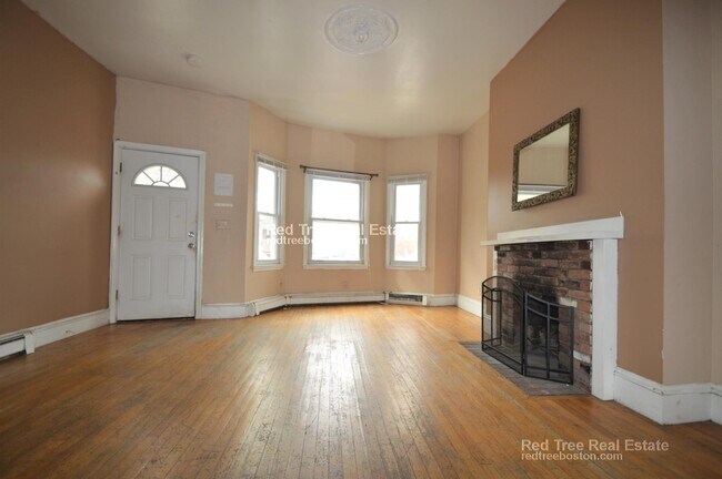 Building Photo - 6A Islington St Unit 1