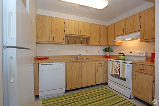 Photo - Carlton Arms North