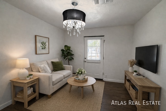 Building Photo - 1606 W Taylor St Unit A