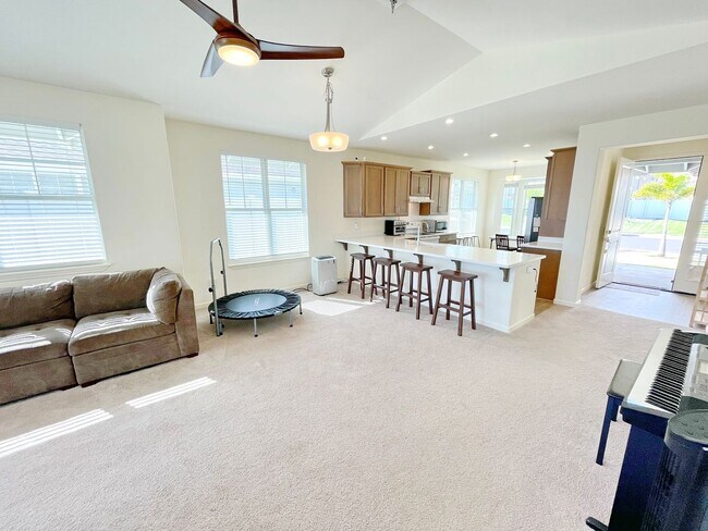 Photo - Single level 3bed/2Bath w/Panoramic Ocean ...