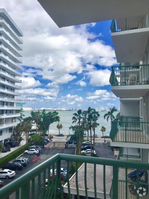 Building Photo - 1408 Brickell Bay Dr Unit 516 Rental