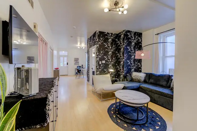 Building Photo - S. S 9th St