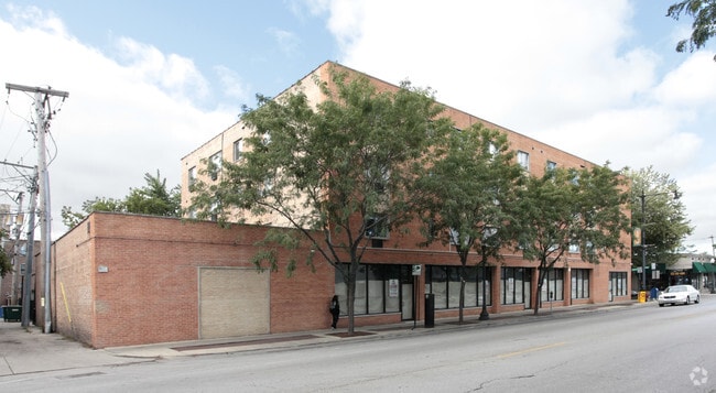 Building Photo - The Howard Winchester