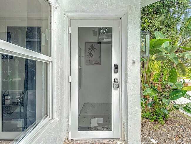 Photo - 635 Kingbird Cir