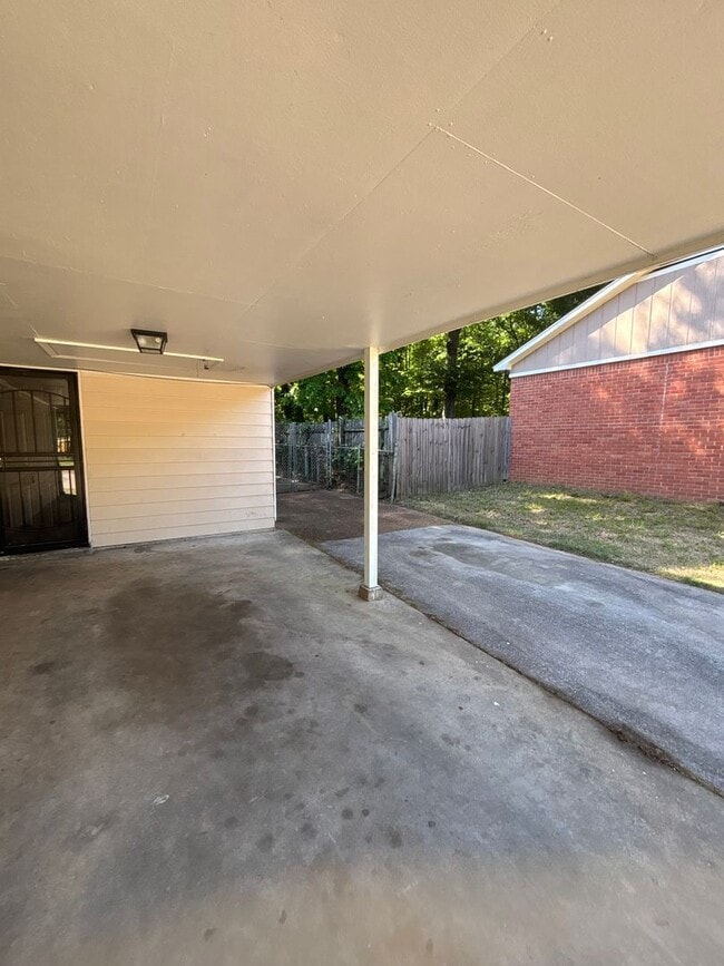Photo - 4199 Bacon St