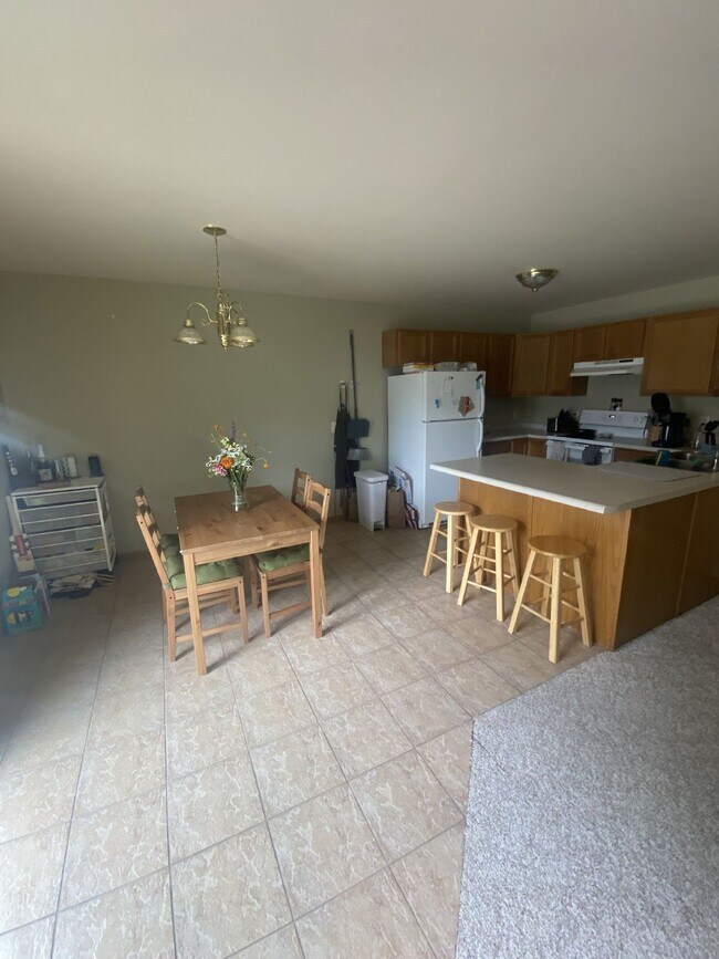 2 bed 1 bath right off Water Street Available June 1st