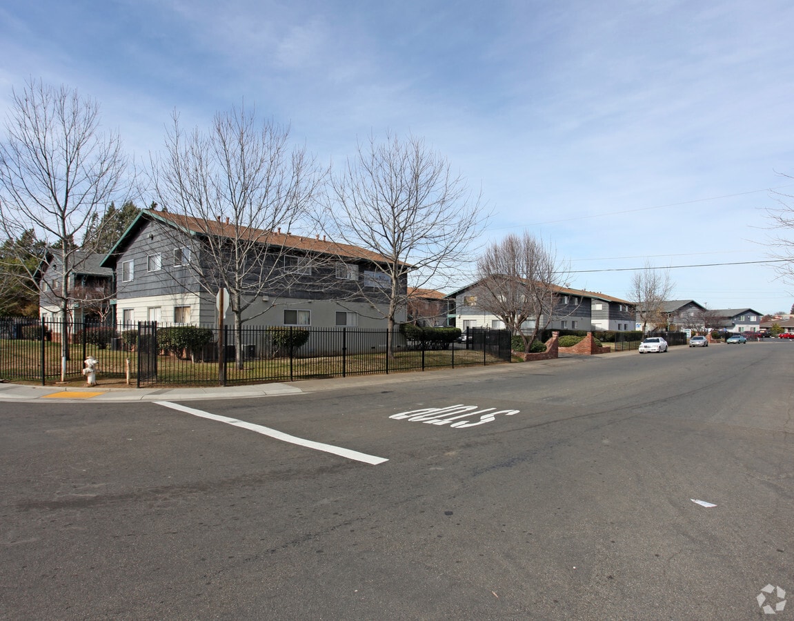 Cordova Village Apartments - Cordova Village Apartments