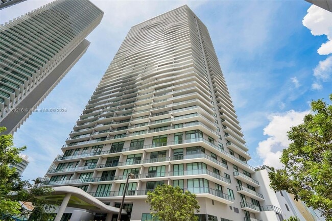 Building Photo - 501 NE 31st St Unit 4009 Rental
