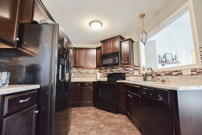 Photo - Pet Friendly Three Bedroom!