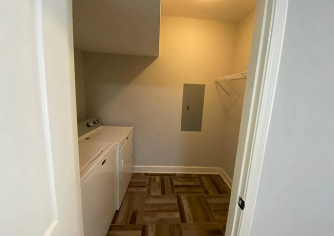 Photo - 3 bed/2.5 Bath