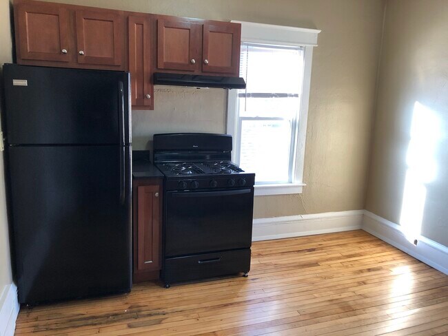 FOLLETO_ Alico Rd y Lee Rd - 1749 Wordsworth Ave Unidad 3