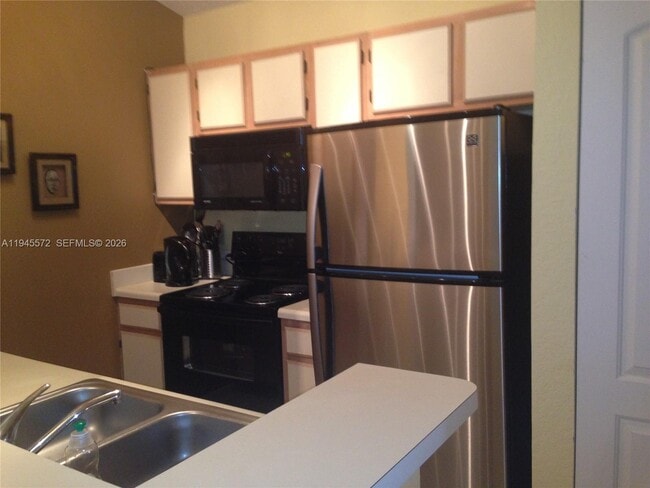 Photo - 2880 N Oakland Forest Dr Unit 313