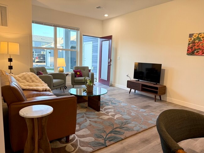 Photo - Point Gardens Apartments