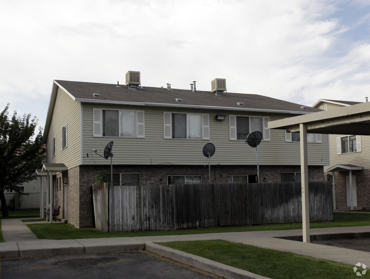 Hidden Oaks IV - Hidden Oaks IV