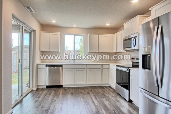 10312 NE 79th Ct