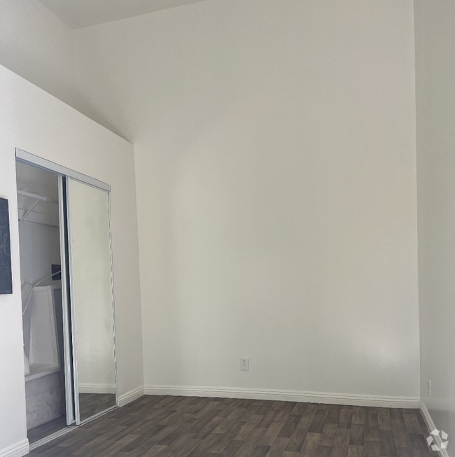 Building Photo - 640 Cavanagh Rd Rental