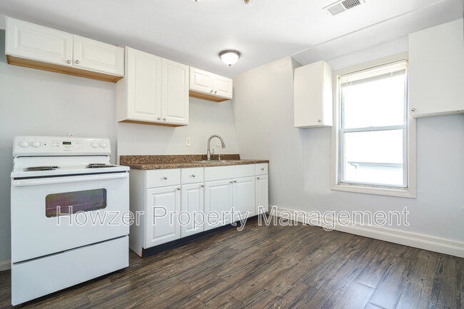 Photo - 458 Weir St Unidad Apt 5