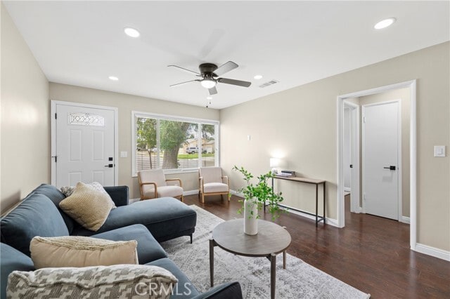 Photo - 232 Olive Pl