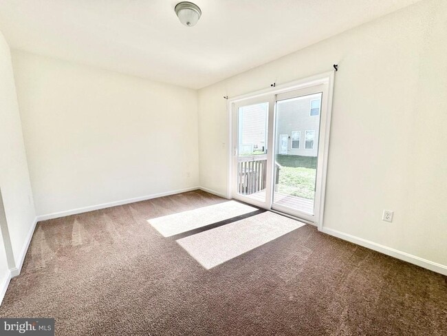Photo - 76 Filbert Dr
