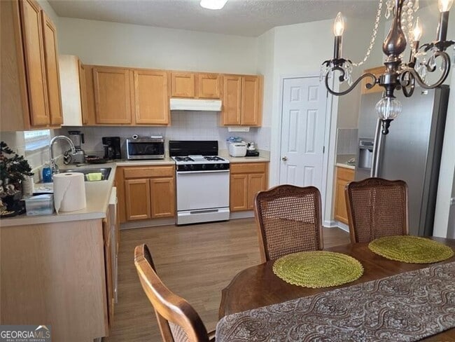 Photo - 3828 Dandridge Way NW