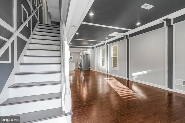 Photo - 312 57th St NE