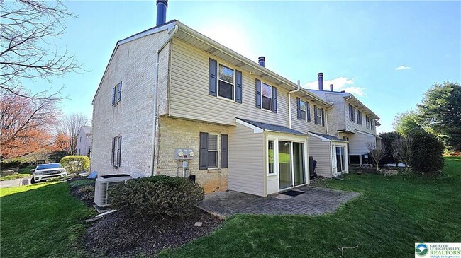 Photo - 194 Springhouse Rd