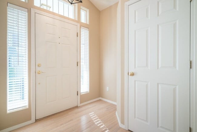 Photo - Quaint Carman Ridge Home in Lake Oswego