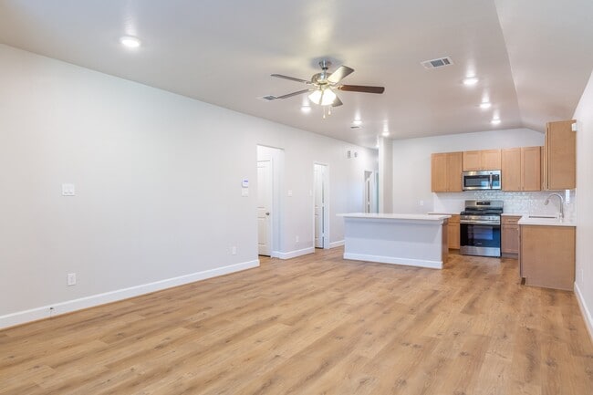 Photo - 801 Roosevelt St